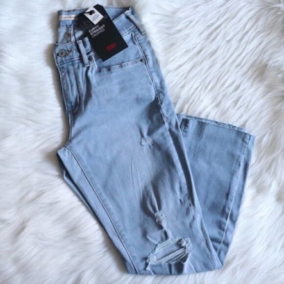 NEW Levi's Curvy Slim Cropped Light Wash Jeans Size 27 Distressed Raw Hem - Picture 2 of 7